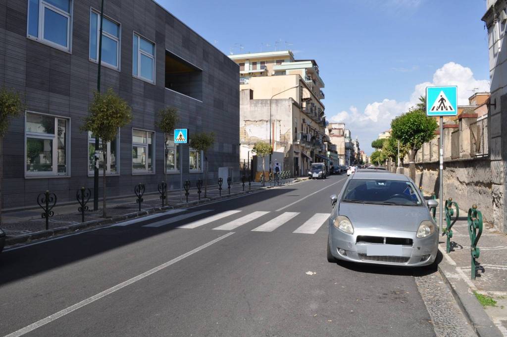 trivano in vendita a Napoli in zona San Giovanni a Teduccio
