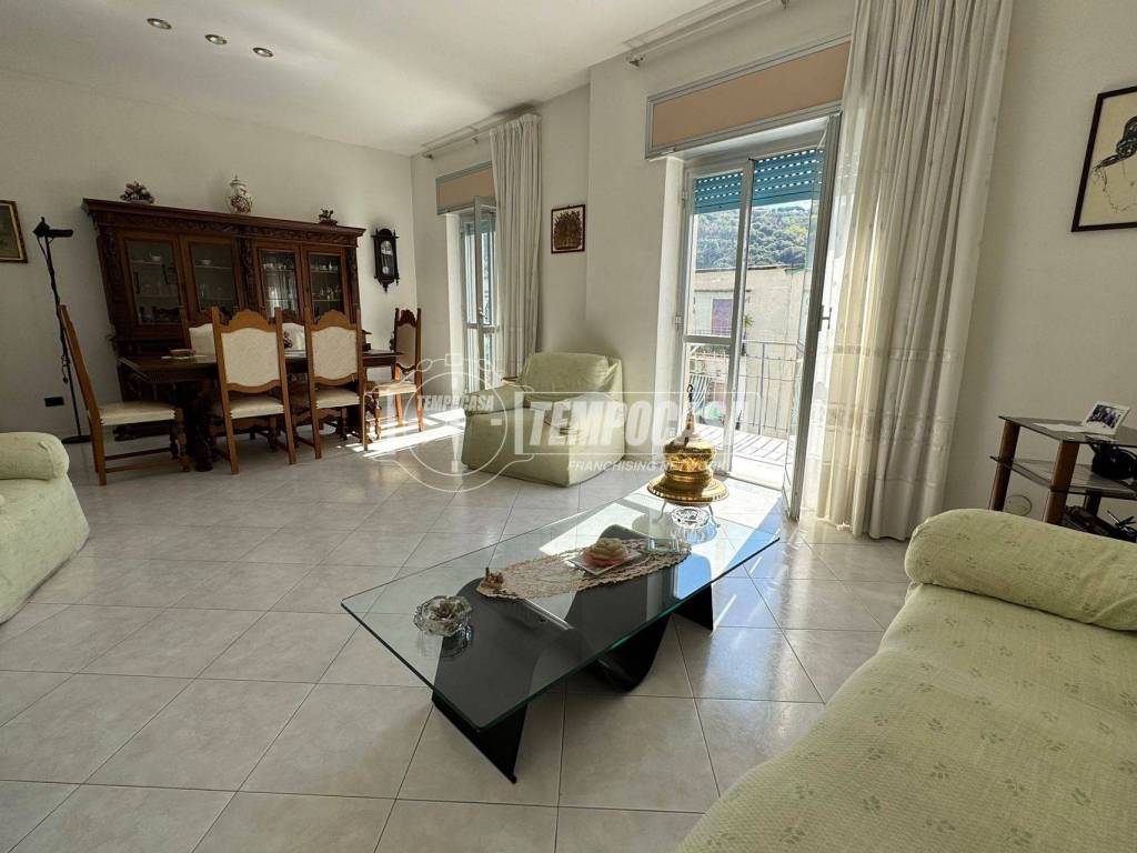 appartamento in vendita a Napoli in zona Bagnoli