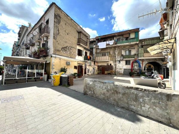 appartamento in vendita a Napoli in zona Secondigliano