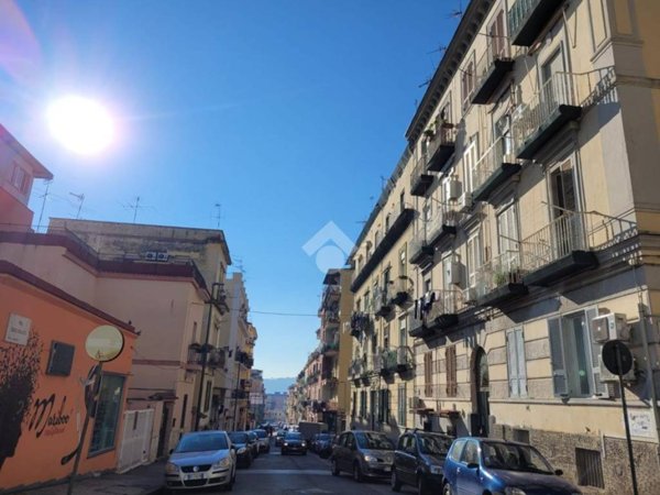appartamento in vendita a Napoli in zona Bagnoli