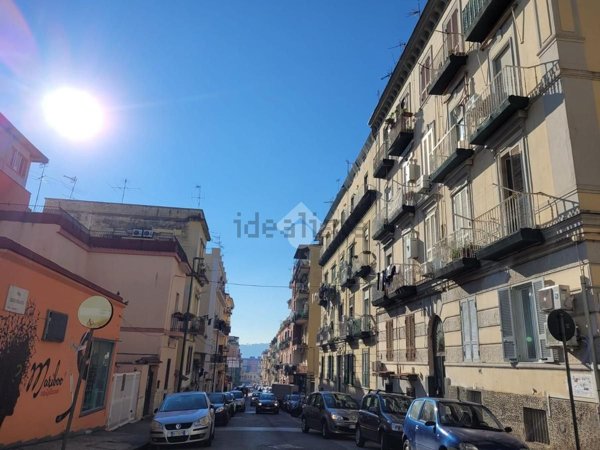 appartamento in vendita a Napoli in zona Bagnoli