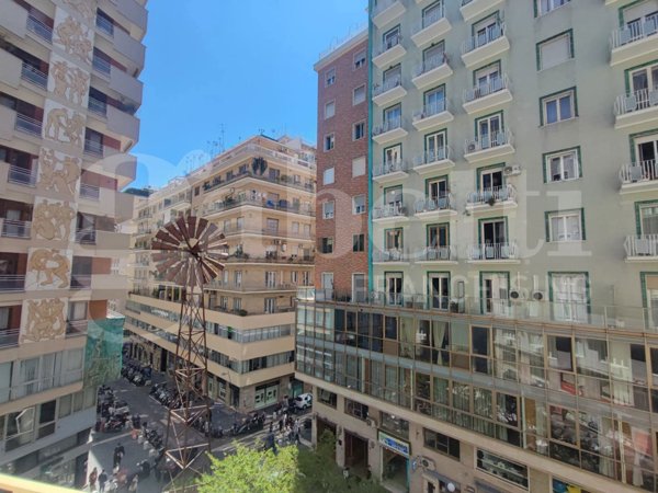 appartamento in vendita a Napoli in zona San Ferdinando