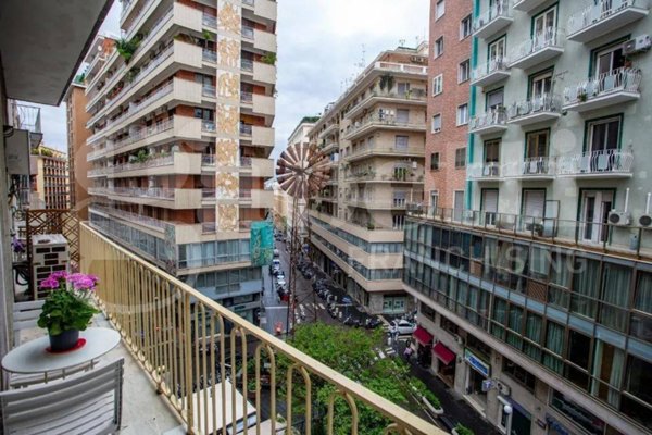 appartamento in vendita a Napoli in zona Montecalvario