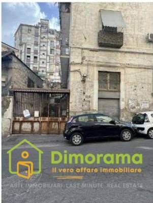 terreno edificabile in vendita a Napoli in zona San Carlo all'Arena