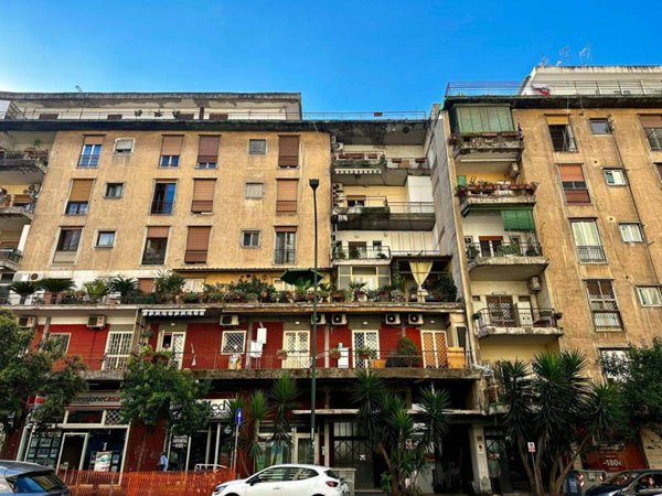 appartamento in vendita a Napoli in zona Fuorigrotta