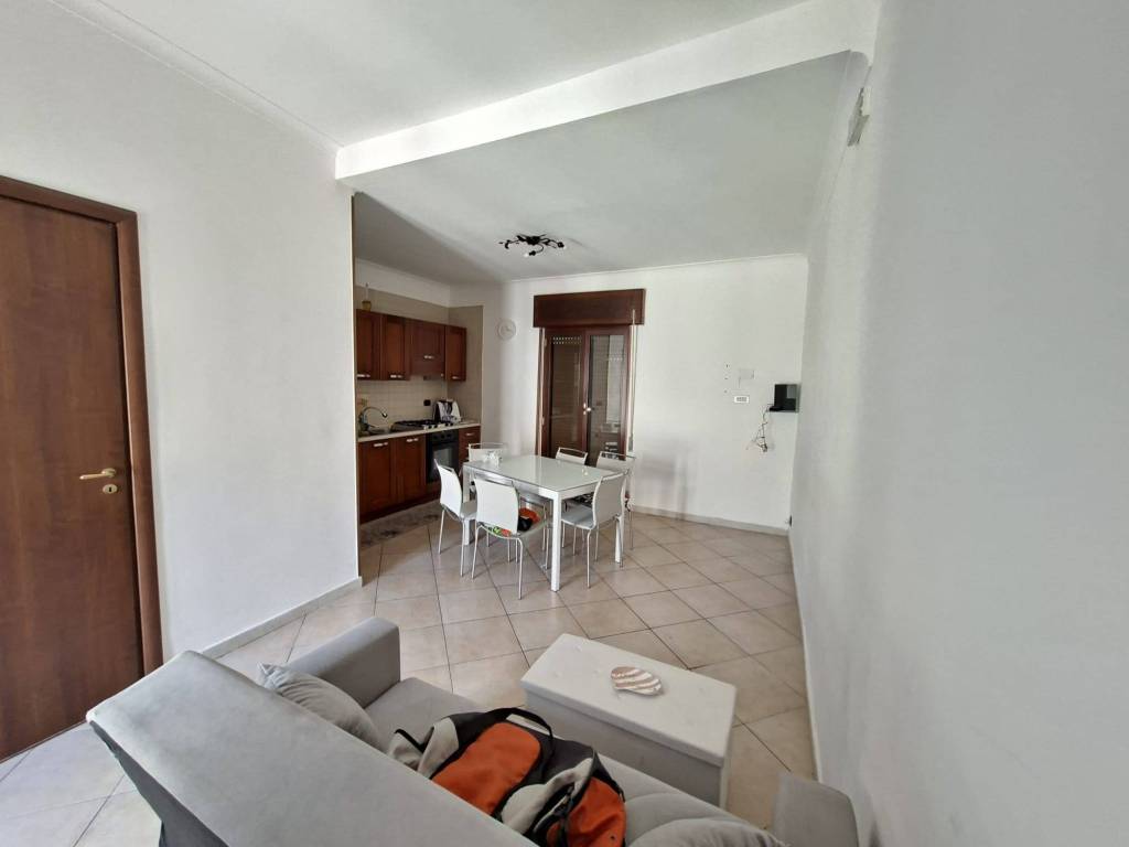 appartamento in vendita a Napoli in zona Stella