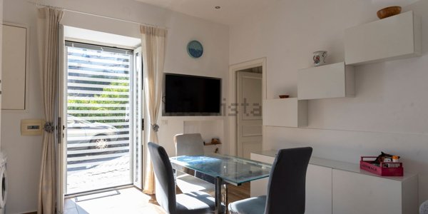 appartamento in vendita a Napoli in zona Posillipo