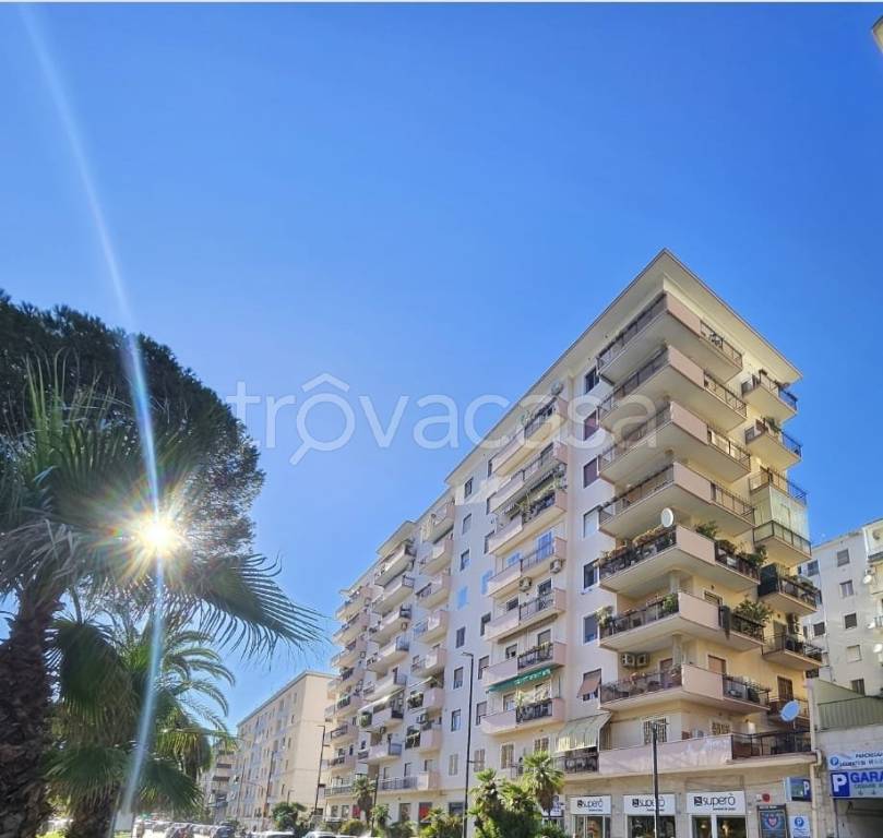 appartamento in vendita a Napoli in zona Fuorigrotta