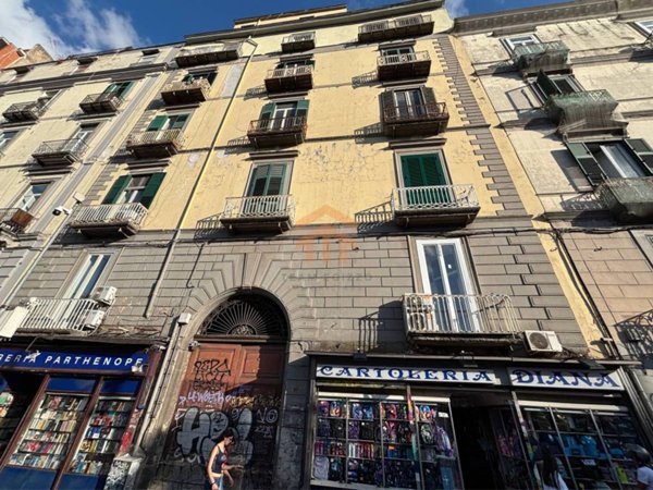 appartamento in vendita a Napoli in zona Stella