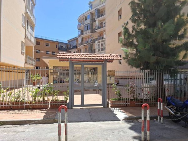 appartamento in vendita a Napoli in zona Arenella