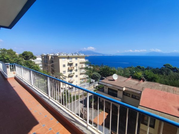 appartamento in vendita a Napoli in zona Posillipo