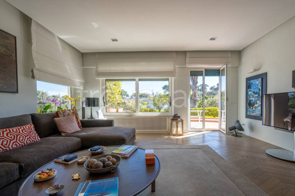 appartamento in vendita a Napoli in zona Posillipo