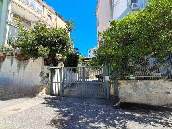 appartamento in vendita a Napoli in zona Bagnoli