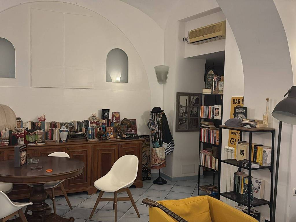 appartamento in vendita a Napoli in zona Avvocata