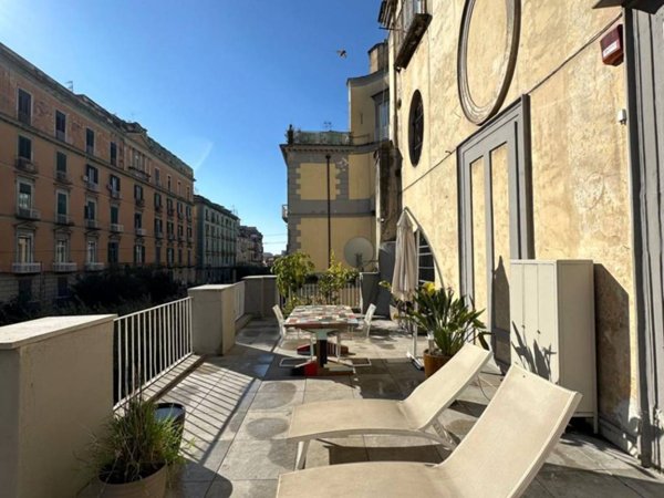 appartamento in vendita a Napoli in zona Stella