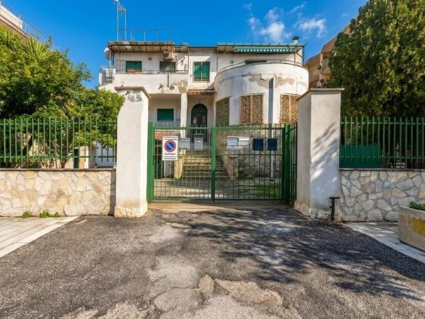 appartamento in vendita a Napoli in zona Chiaiano