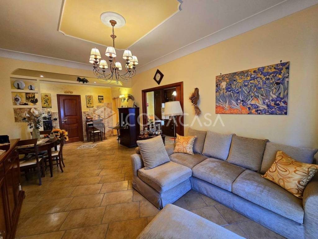 appartamento in vendita a Napoli in zona Soccavo