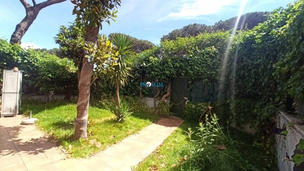 appartamento in vendita a Napoli in zona Pendino / San Giuseppe