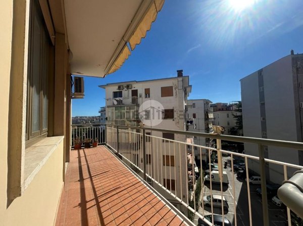 appartamento in vendita a Napoli in zona Chiaia