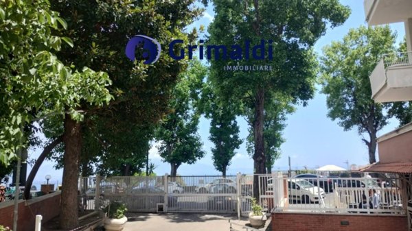 appartamento in vendita a Napoli in zona Posillipo