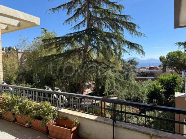 appartamento in vendita a Napoli in zona Posillipo