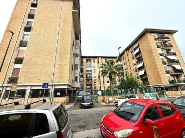 appartamento in vendita a Napoli in zona Secondigliano