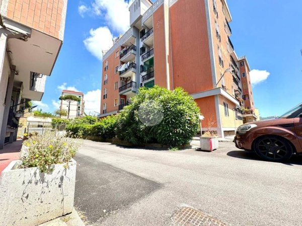 appartamento in vendita a Napoli in zona Bagnoli