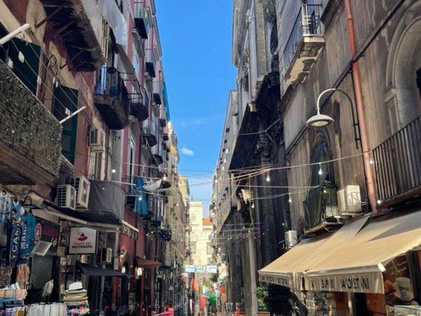 appartamento in vendita a Napoli