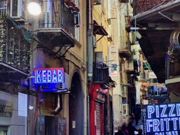 appartamento in vendita a Napoli in zona Montecalvario