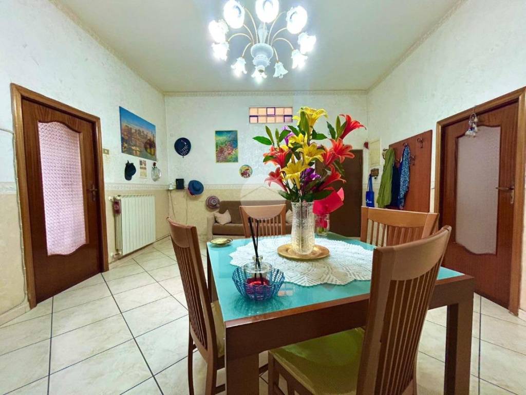 appartamento in vendita a Napoli in zona Piscinola