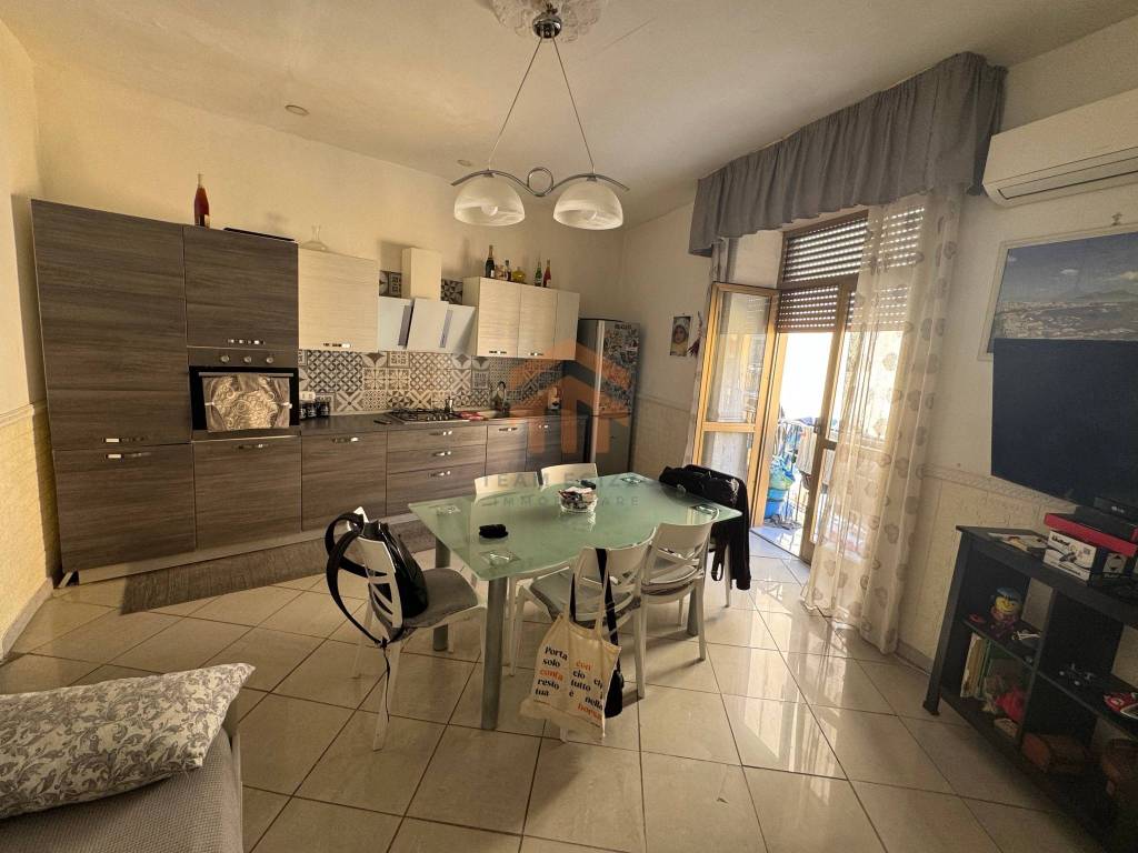 appartamento in vendita a Napoli in zona Avvocata