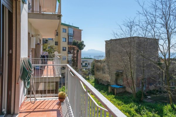 appartamento in vendita a Napoli in zona Posillipo
