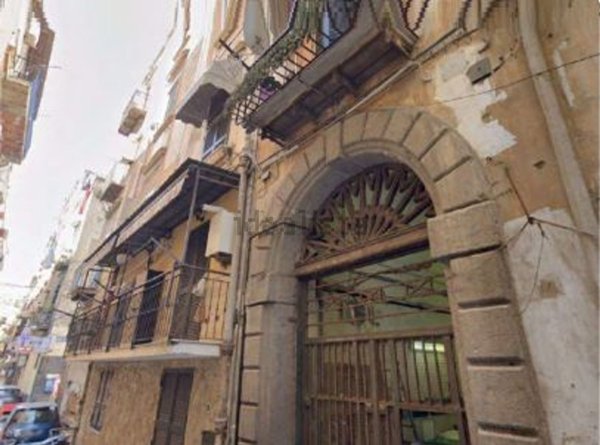appartamento in vendita a Napoli in zona San Ferdinando