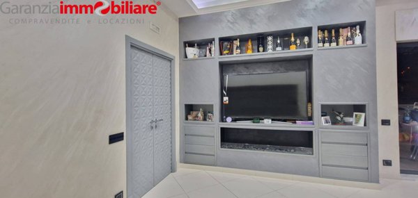 appartamento in vendita a Napoli in zona Pendino / San Giuseppe