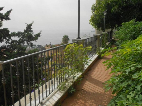 appartamento in vendita a Napoli in zona Vomero