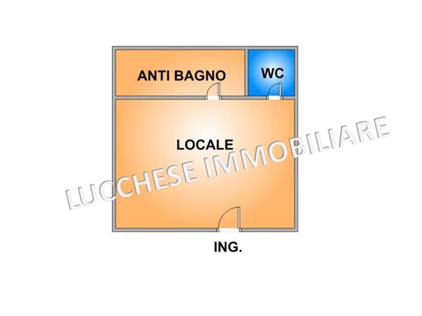 locale commerciale in vendita a Napoli in zona Soccavo