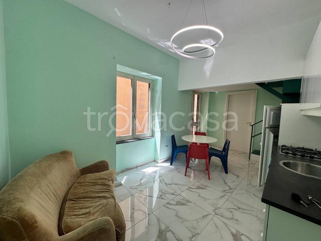 appartamento in vendita a Napoli in zona Stella