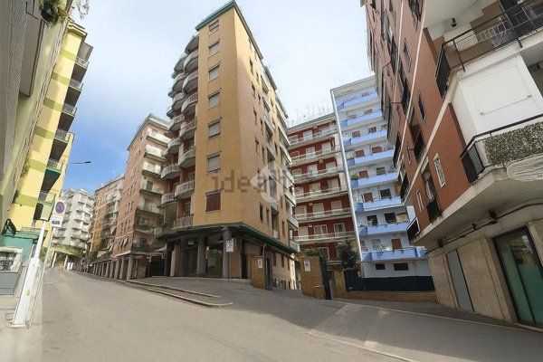 appartamento in vendita a Napoli in zona Vomero