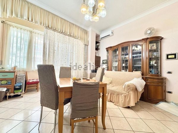 appartamento in vendita a Napoli in zona Poggioreale