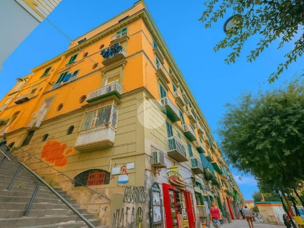 appartamento in vendita a Napoli in zona Stella