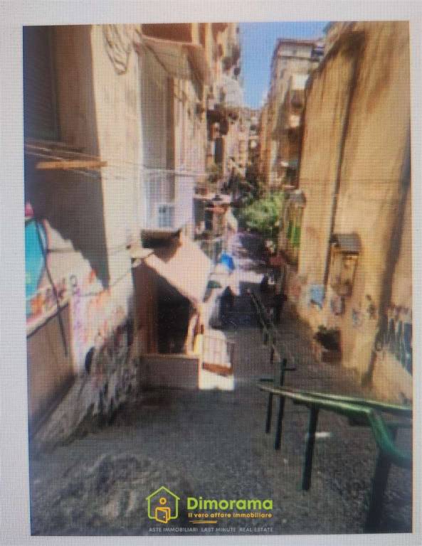 appartamento in vendita a Napoli in zona Mercato