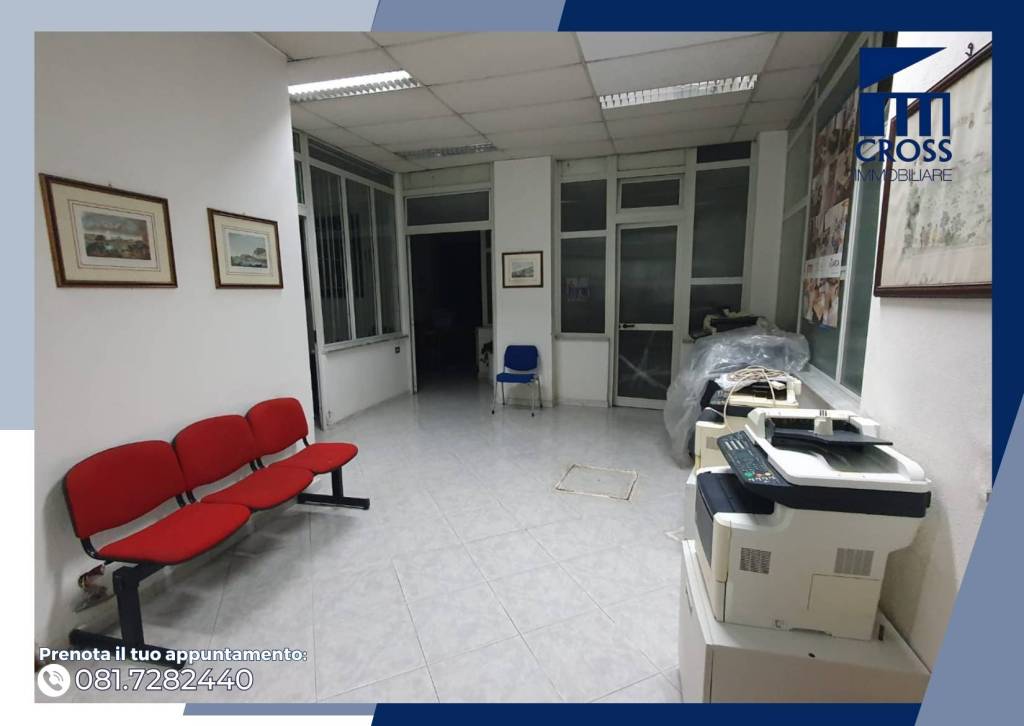 negozio in vendita a Napoli in zona Soccavo