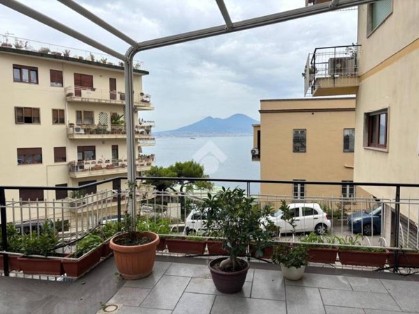 appartamento in vendita a Napoli in zona Posillipo