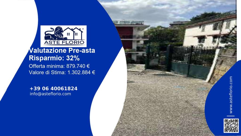 appartamento in vendita a Napoli in zona Posillipo