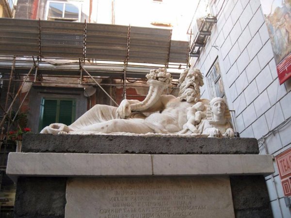 appartamento in vendita a Napoli in zona Stella