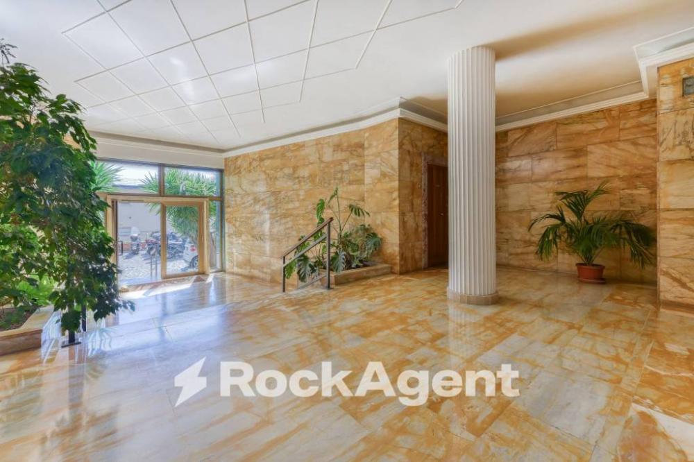 appartamento in vendita a Napoli in zona Posillipo