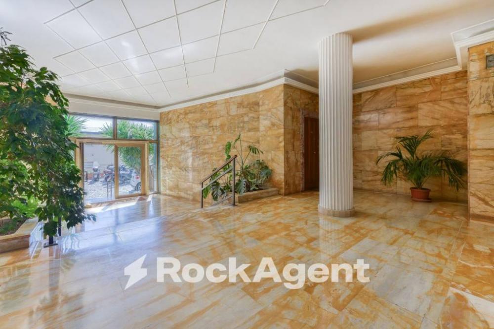 appartamento in vendita a Napoli in zona Posillipo