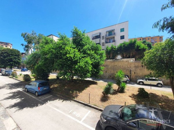 appartamento in vendita a Napoli in zona Arenella