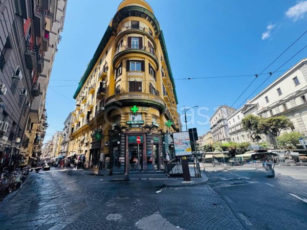 appartamento in vendita a Napoli in zona Pendino / San Giuseppe