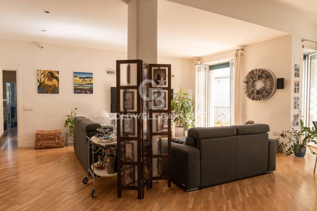 appartamento in vendita a Napoli in zona Posillipo